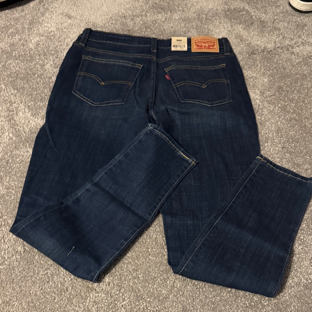 Women’s Levi Blue Jeans